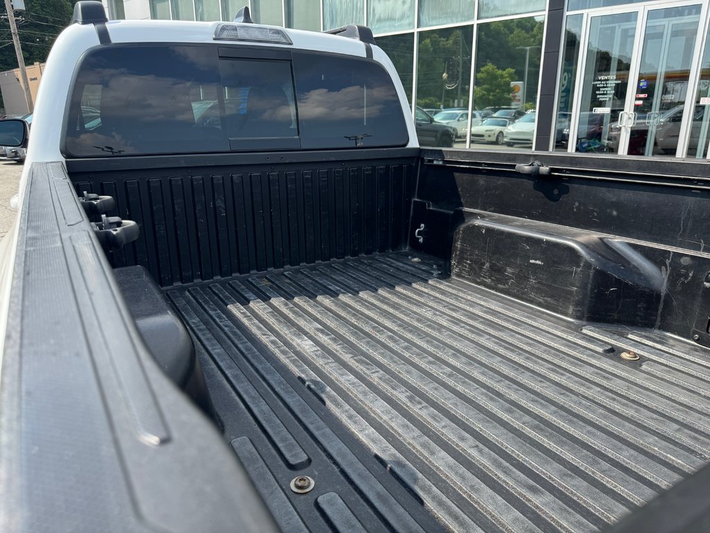 2020 Toyota Tacoma TRD SPORT in Terrebonne, Quebec - 26 - w1024h768px