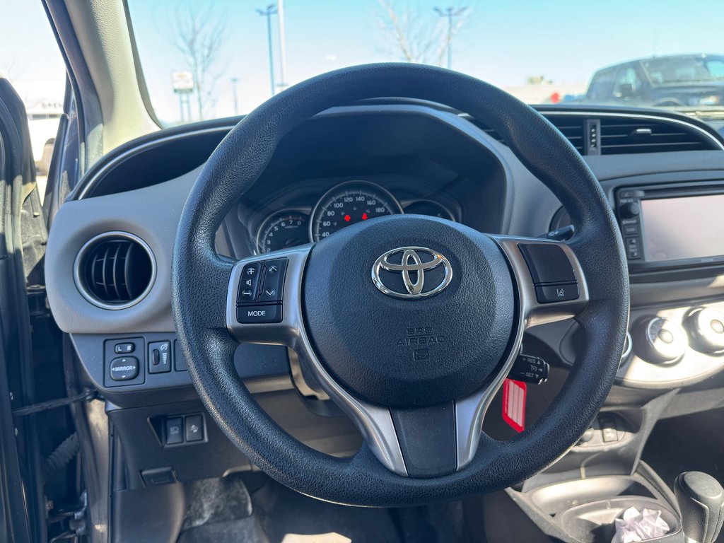 2017 Toyota Yaris LE Camera de Recul in Terrebonne, Quebec - 12 - w1024h768px