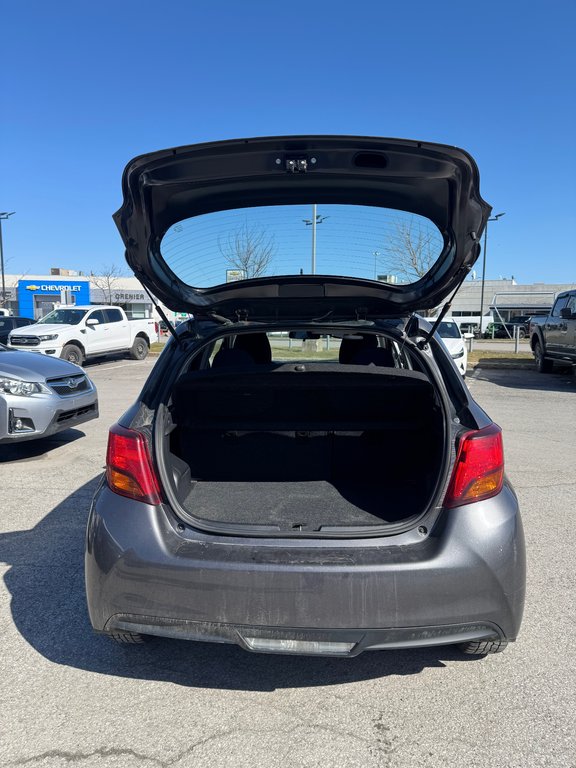 2017 Toyota Yaris LE Camera de Recul in Terrebonne, Quebec - 17 - w1024h768px