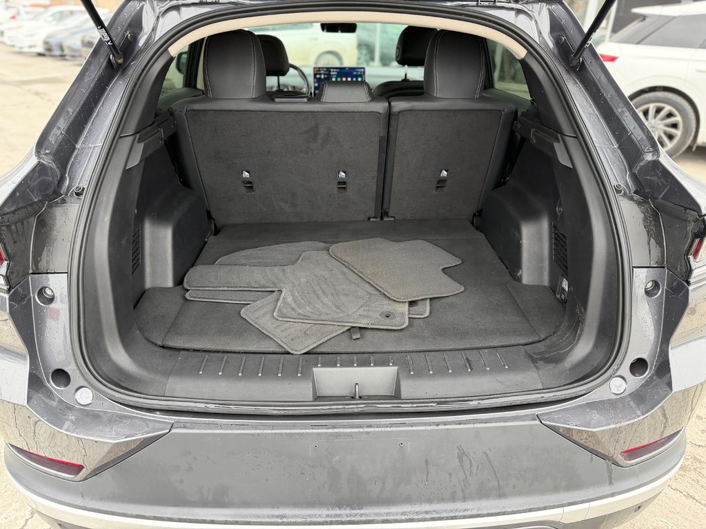 2023 VinFast VF 8 Eco AWD Cuir in Terrebonne, Quebec - 21 - w1024h768px