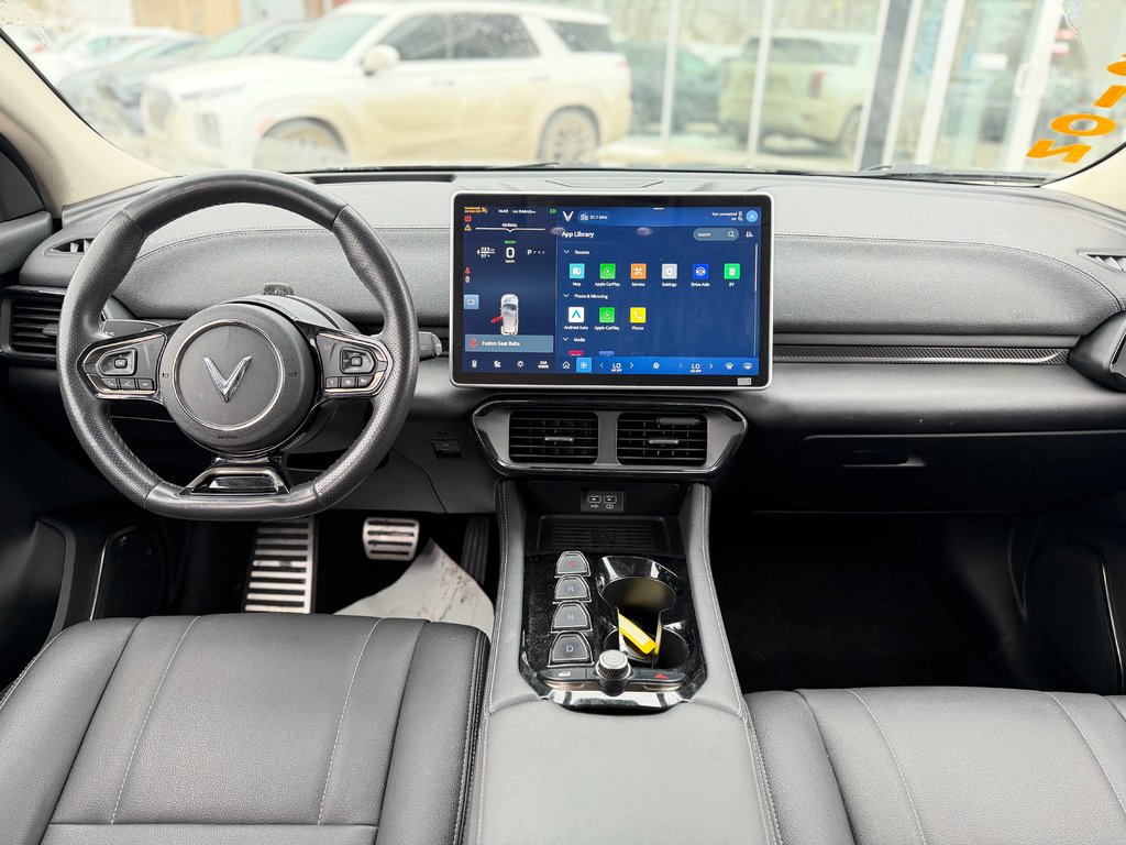 2023 VinFast VF 8 Eco AWD Cuir in Terrebonne, Quebec - 18 - w1024h768px