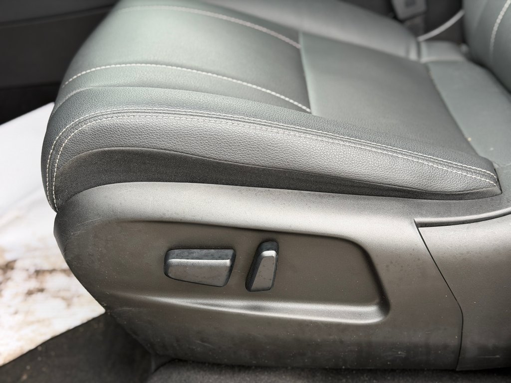 2023 VinFast VF 8 Eco AWD Cuir in Terrebonne, Quebec - 9 - w1024h768px