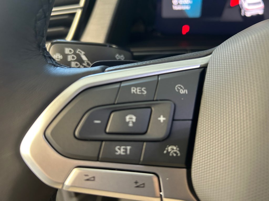 2025 Volkswagen Atlas Cross Sport Comfortline R-Line Black Edition in Boucherville, Quebec - 21 - w1024h768px