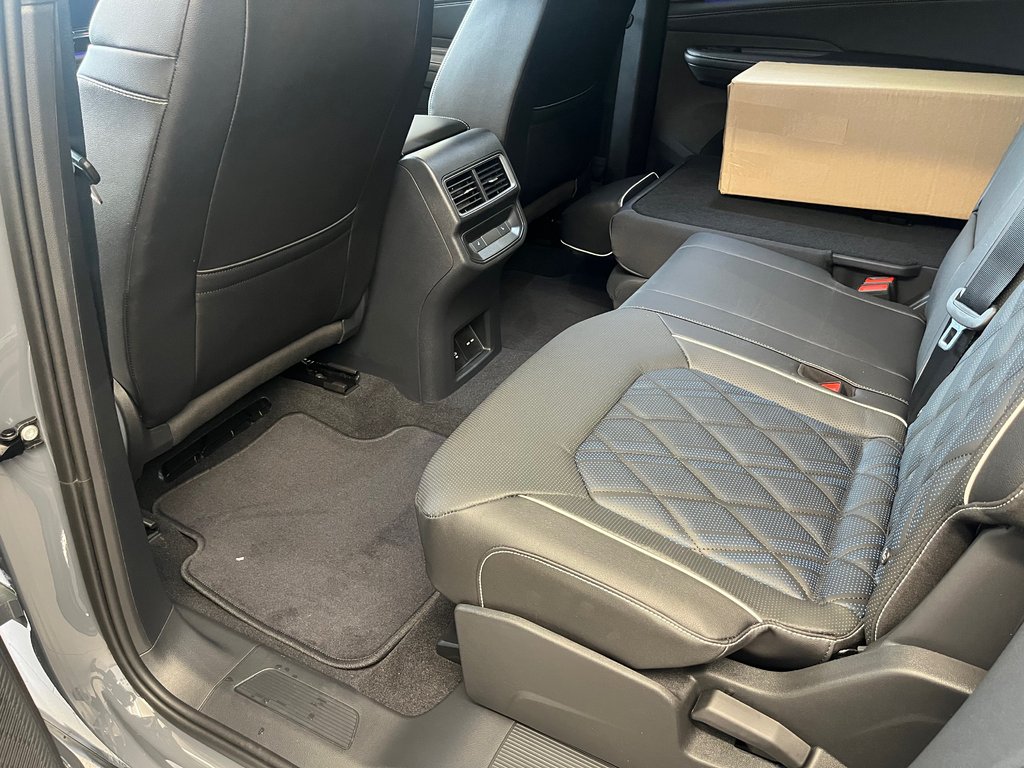 2026 Volkswagen Atlas Cross Sport Execline in Boucherville, Quebec - 21 - w1024h768px