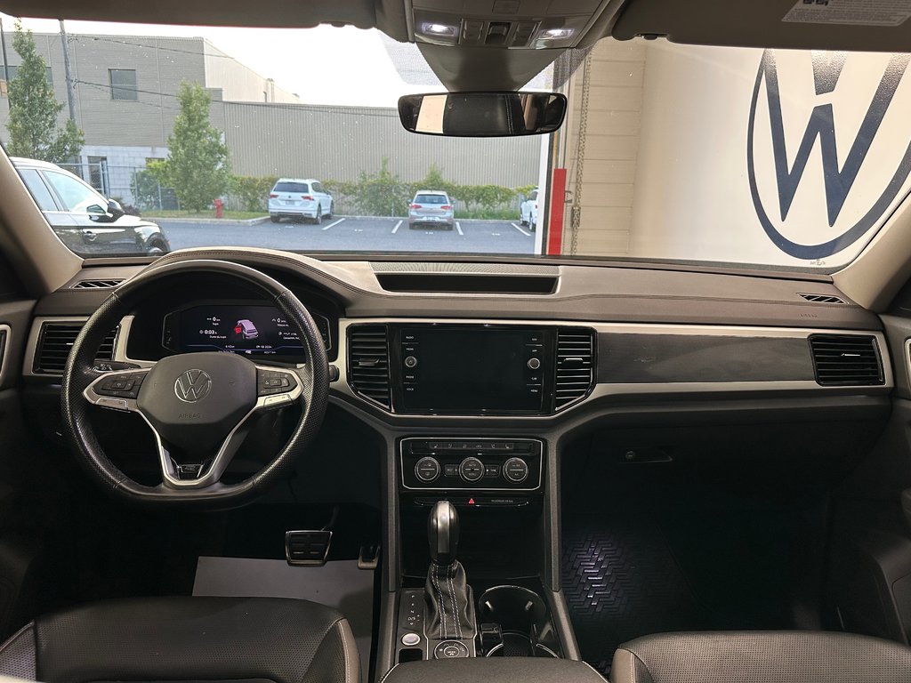 2022 Volkswagen Atlas Execline in Boucherville, Quebec - 25 - w1024h768px