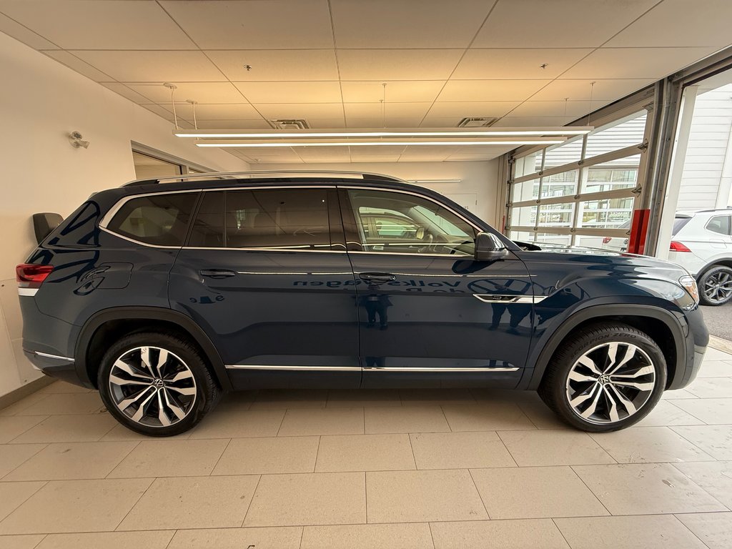 2023 Volkswagen Atlas Execline in Boucherville, Quebec - 11 - w1024h768px