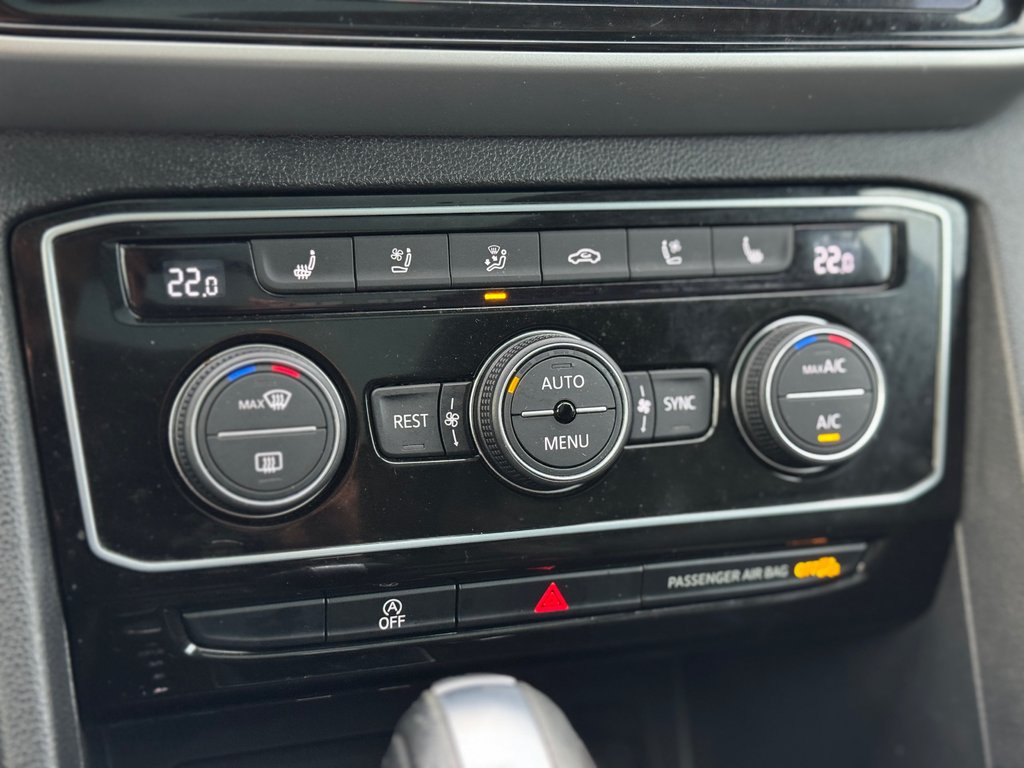 Volkswagen Atlas Execline Cuir Toit panoramique Bas Kilométrage 2023 à Terrebonne, Québec - 21 - w1024h768px