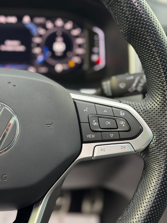 Volkswagen Atlas Execline Cuir Toit panoramique Bas Kilométrage 2023 à Terrebonne, Québec - 16 - w1024h768px