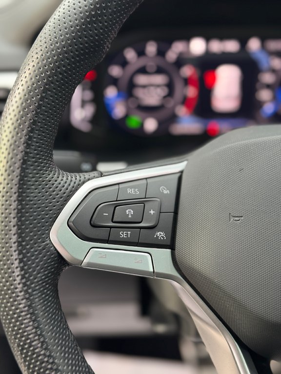 Volkswagen Atlas Execline Cuir Toit panoramique Bas Kilométrage 2023 à Terrebonne, Québec - 15 - w1024h768px
