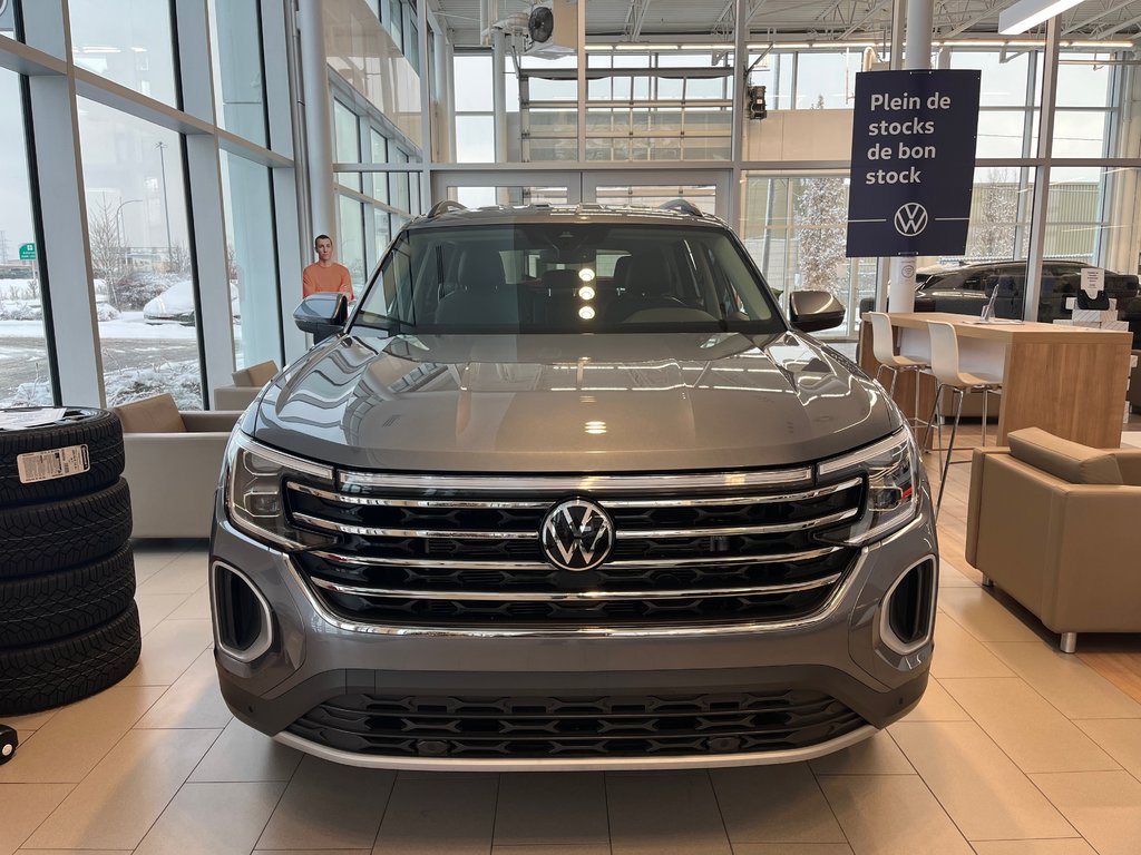 Volkswagen Atlas Highline 2024 à Boucherville, Québec - 2 - w1024h768px