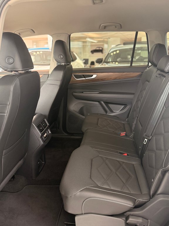 2025 Volkswagen Atlas Comfortline in Boucherville, Quebec - 14 - w1024h768px