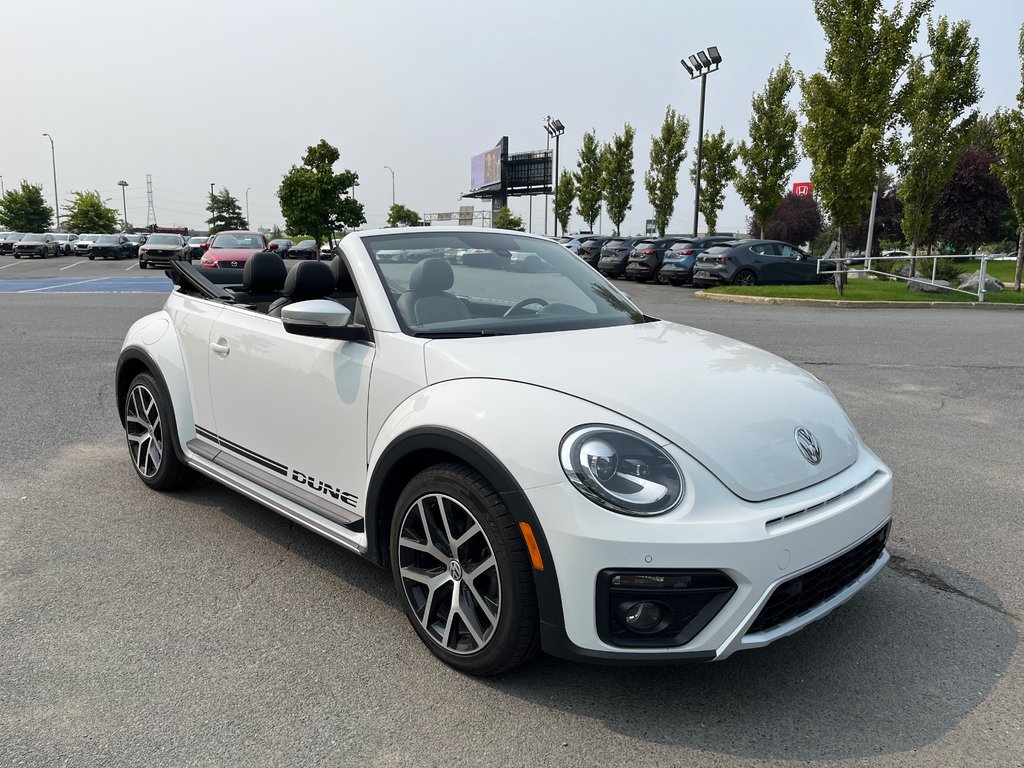 Volkswagen Beetle Convertible Dune, cabriolet, très bas km 2018 à Boucherville, Québec - 3 - w1024h768px