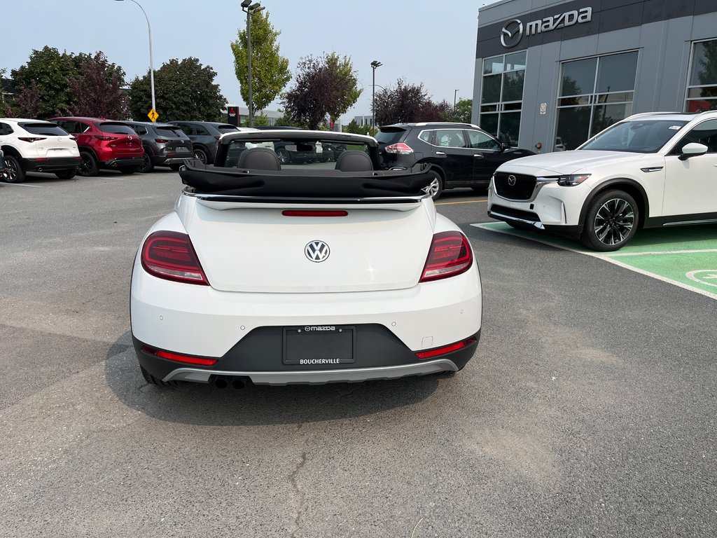 Volkswagen Beetle Convertible Dune, cabriolet, très bas km 2018 à Boucherville, Québec - 5 - w1024h768px