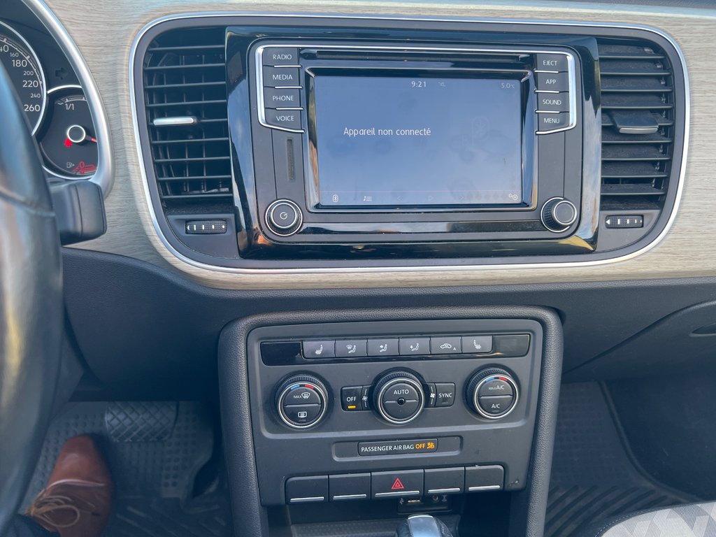 2018 Volkswagen Beetle Convertible COAST EDITION in Boucherville, Quebec - 28 - w1024h768px