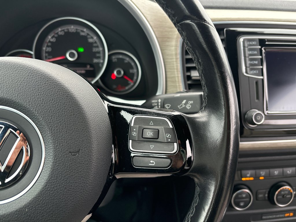 2018 Volkswagen Beetle Convertible COAST EDITION. PNEUS HIVER/ÉTÉ INCLUS in Boucherville, Quebec - 25 - w1024h768px