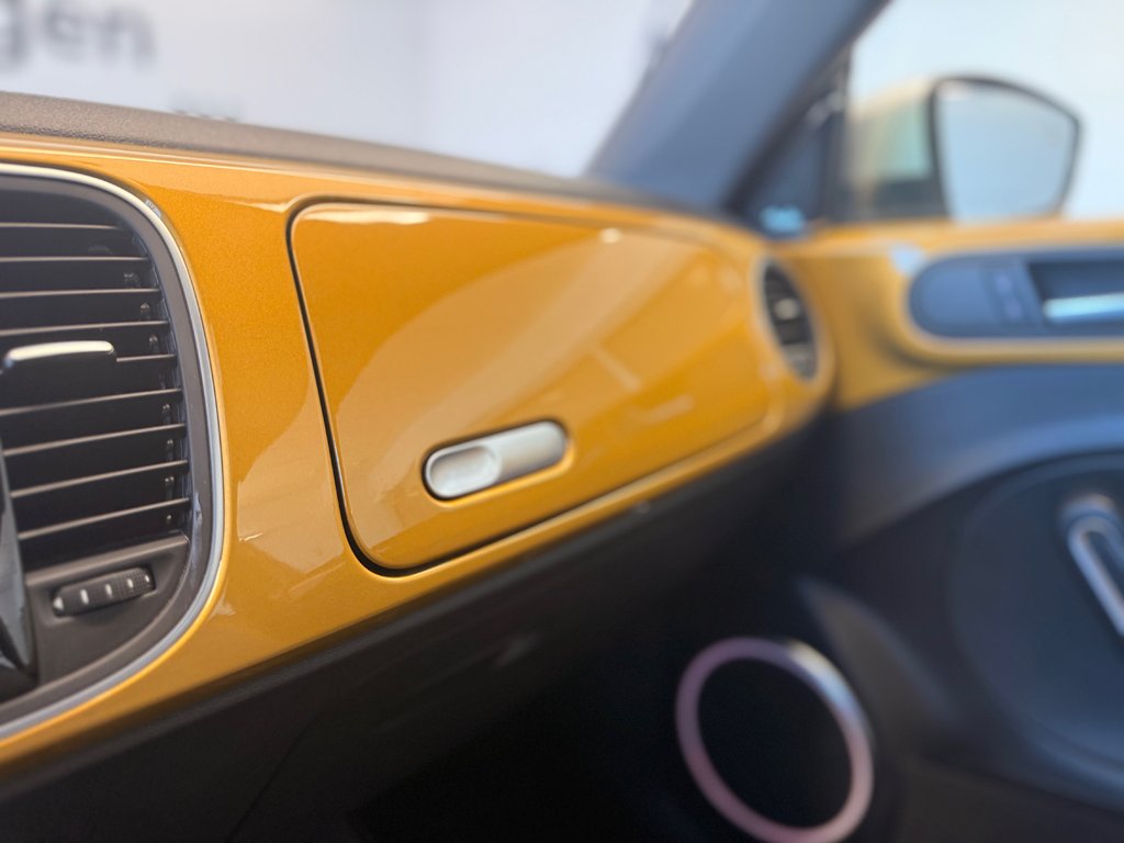 Volkswagen Beetle Coupe Dune 2017 à Boucherville, Québec - 19 - w1024h768px