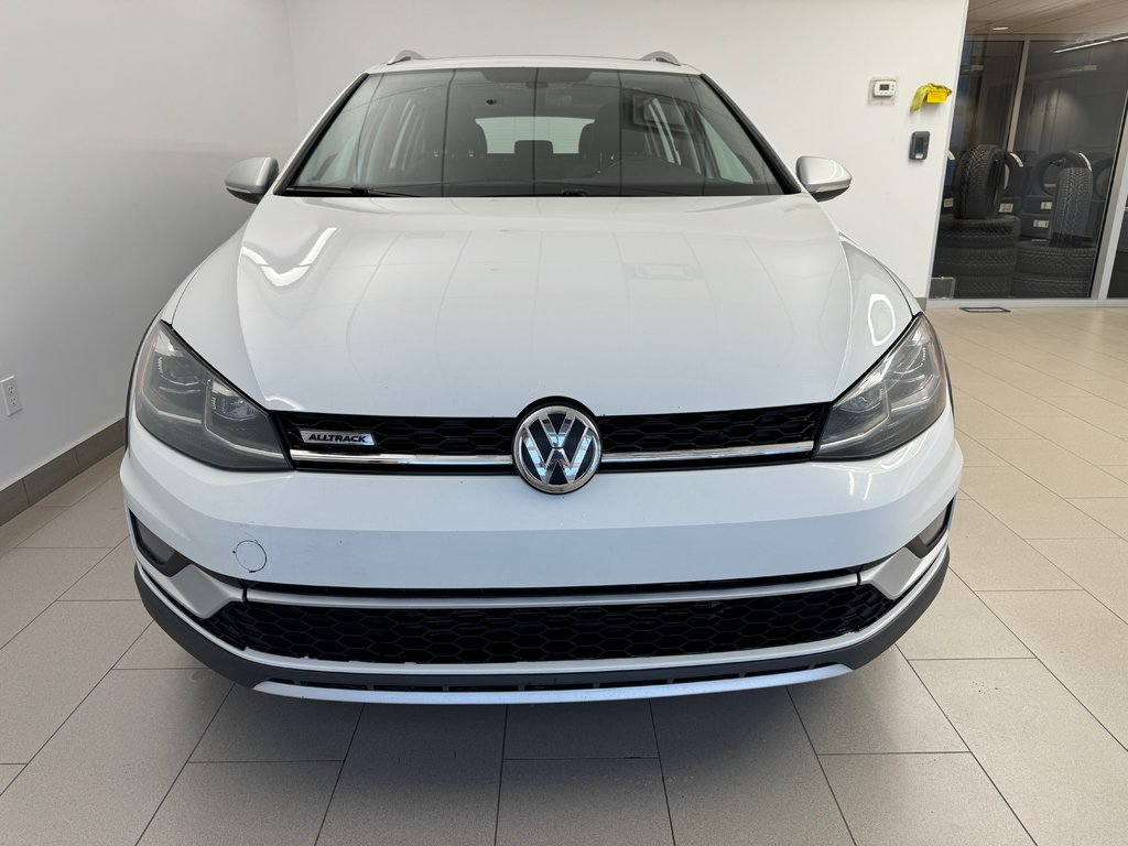 2019 Volkswagen GOLF ALLTRACK EXECLINE in Boucherville, Quebec - 2 - w1024h768px