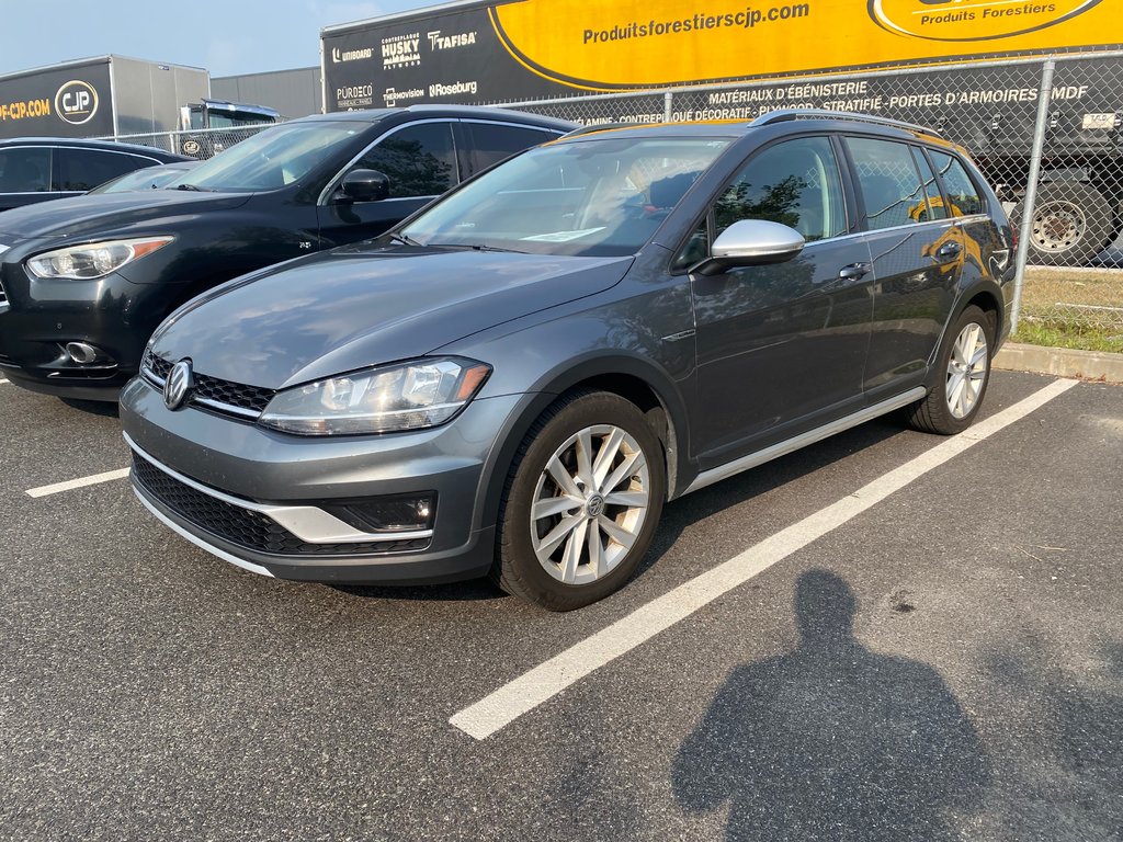 2019 Volkswagen GOLF ALLTRACK HIGHLINE in Boucherville, Quebec - 1 - w1024h768px