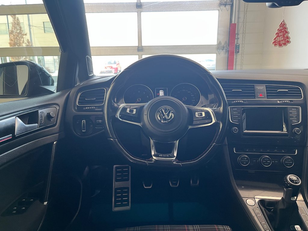 Volkswagen Golf GTI Performance 2015 à Boucherville, Québec - 2 - w1024h768px