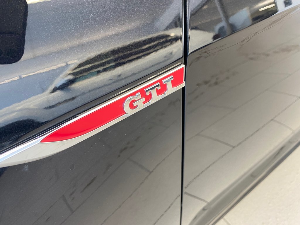 Volkswagen Golf GTI  2019 à Boucherville, Québec - 4 - w1024h768px