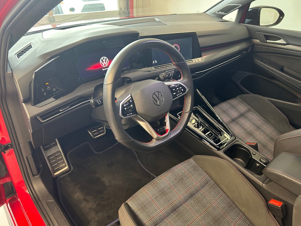 2023 Volkswagen Golf GTI 40E ANNIVERSAIRE in Boucherville, Quebec - 14 - w1024h768px