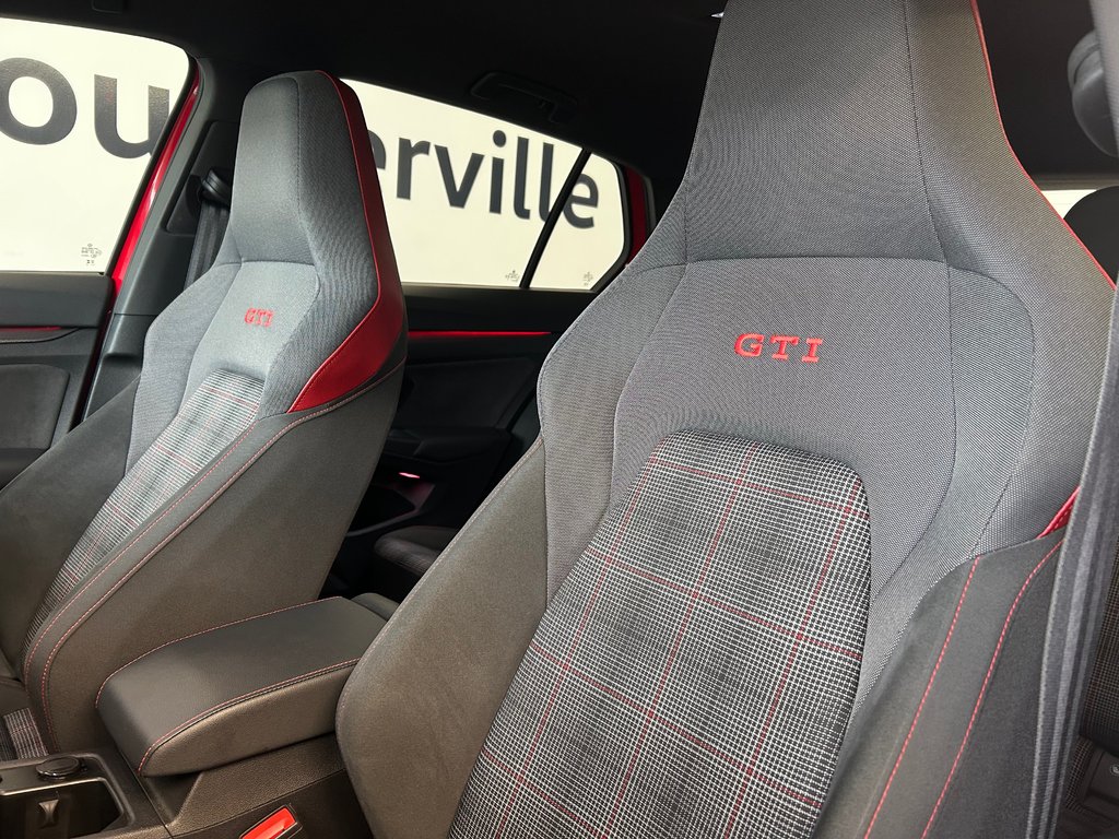 2023 Volkswagen Golf GTI 40E ANNIVERSAIRE in Boucherville, Quebec - 13 - w1024h768px