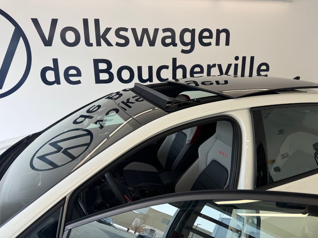 2024 Volkswagen Golf GTI 380 Performance in Boucherville, Quebec - 12 - w1024h768px