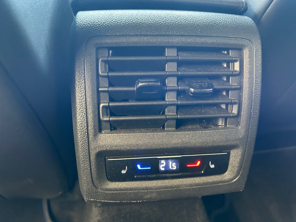 2022 Volkswagen Golf R MANUEL in Boucherville, Quebec - 34 - w1024h768px
