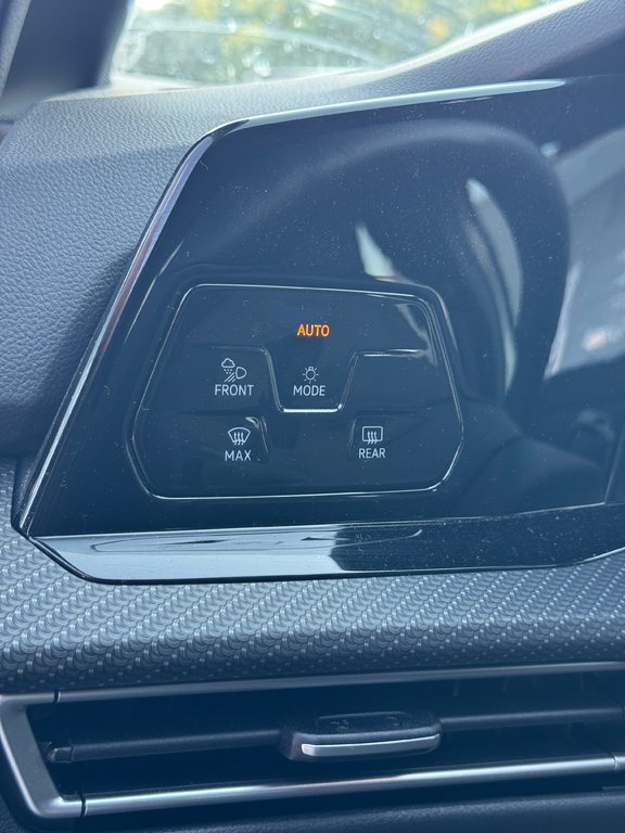 Volkswagen Golf R Cuir Bas Kilométrage 2023 à Terrebonne, Québec - 13 - w1024h768px
