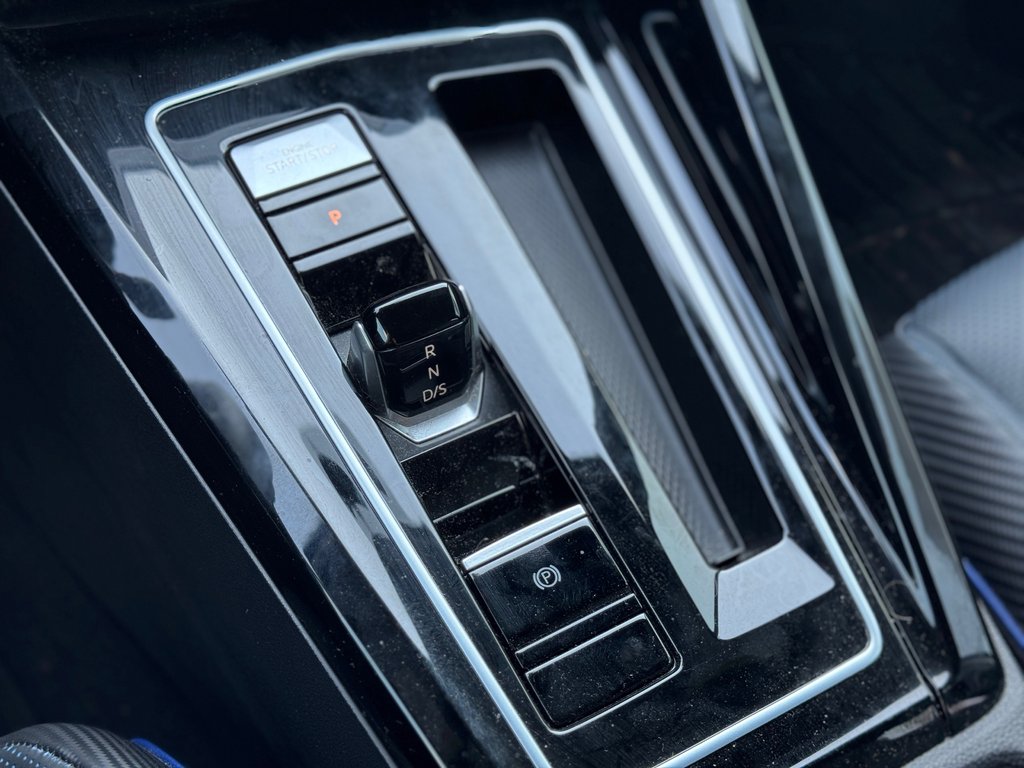 Volkswagen Golf R Cuir Bas Kilométrage 2023 à Terrebonne, Québec - 21 - w1024h768px