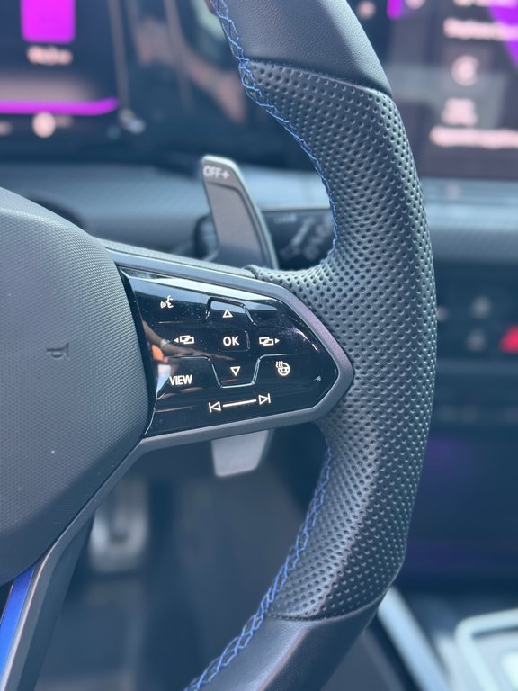 Volkswagen Golf R Cuir Bas Kilométrage 2023 à Terrebonne, Québec - 15 - w1024h768px