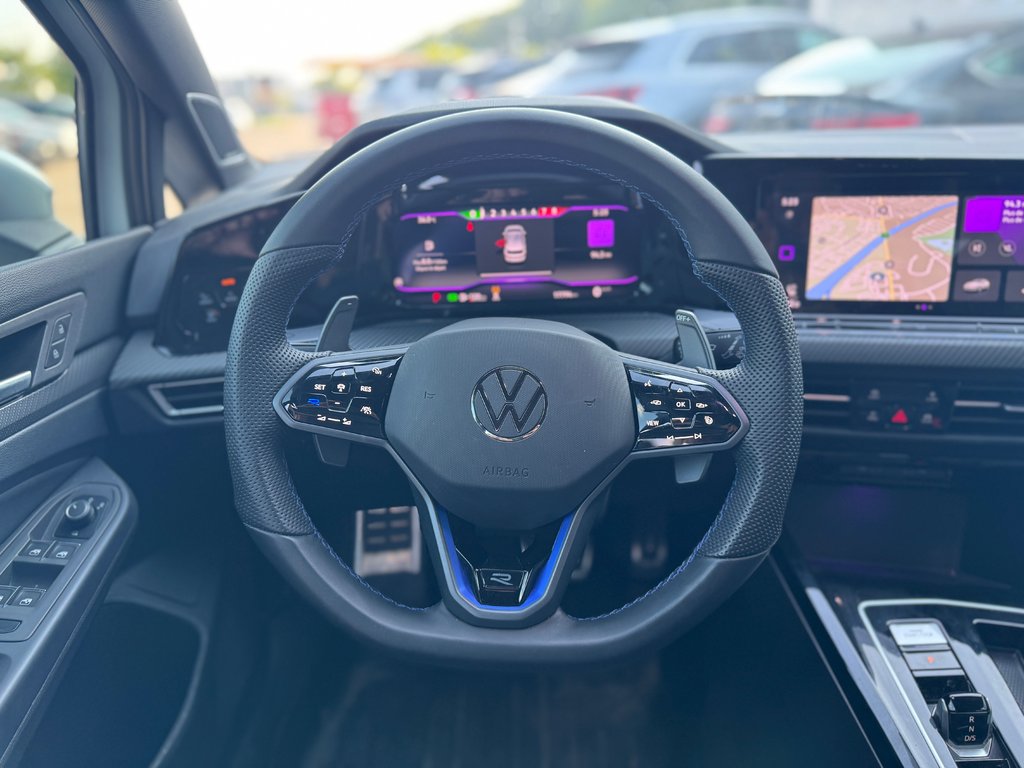 Volkswagen Golf R Cuir Bas Kilométrage 2023 à Terrebonne, Québec - 22 - w1024h768px