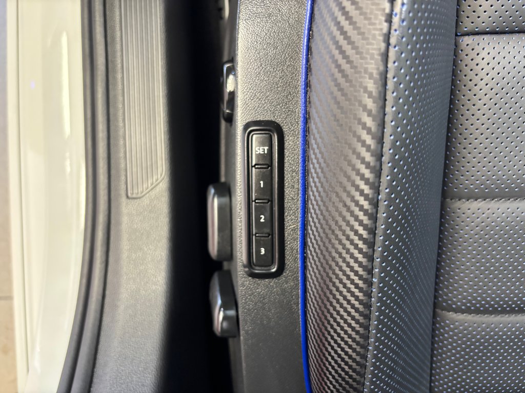 Volkswagen Golf R DSG 2024 à Boucherville, Québec - 38 - w1024h768px