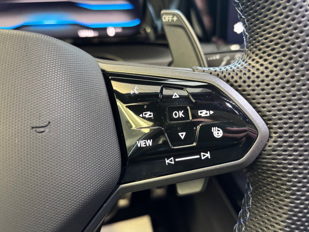Volkswagen Golf R DSG 2024 à Boucherville, Québec - 34 - w1024h768px