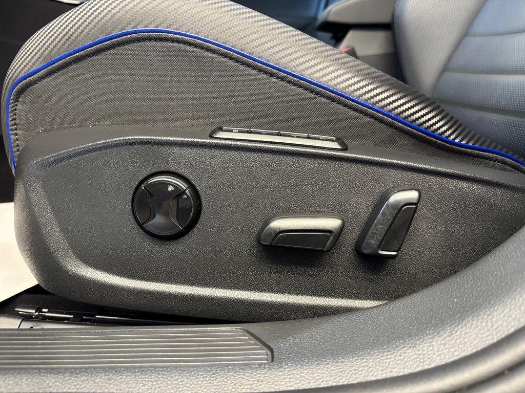 Volkswagen Golf R DSG 2024 à Boucherville, Québec - 39 - w1024h768px