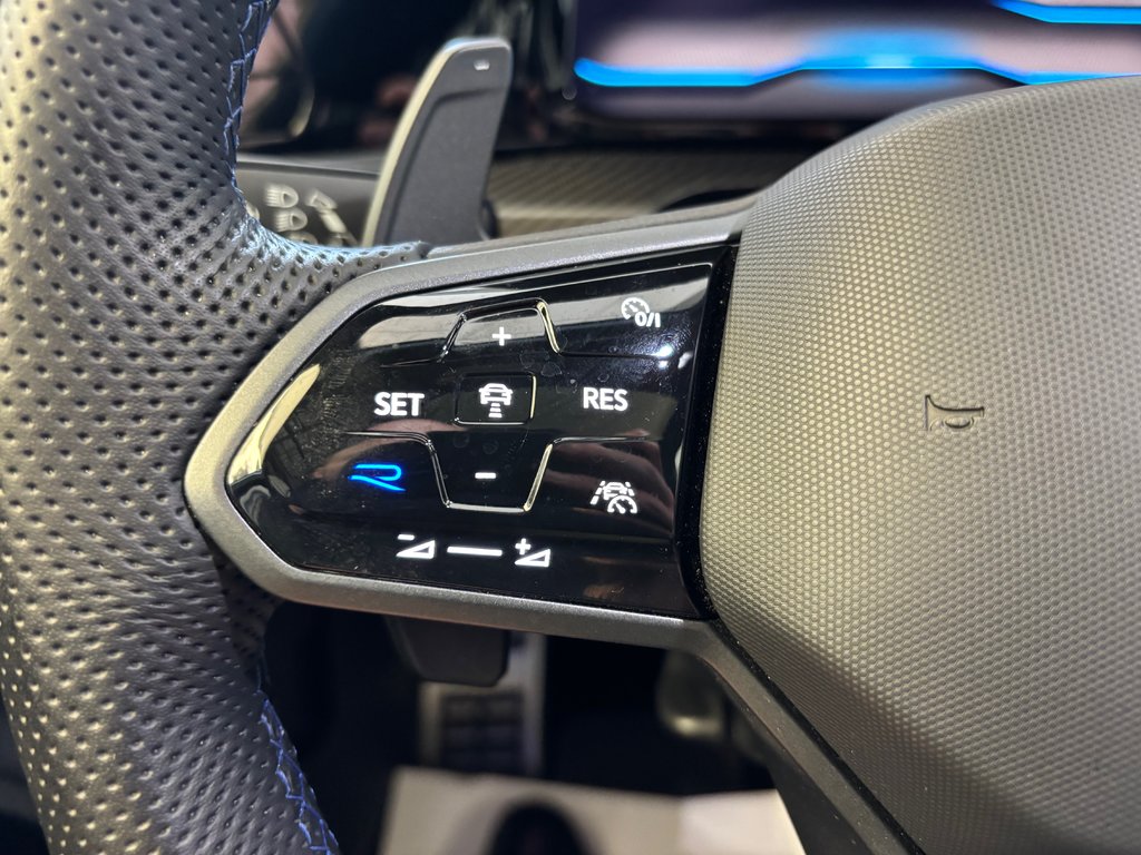 Volkswagen Golf R DSG 2024 à Boucherville, Québec - 35 - w1024h768px
