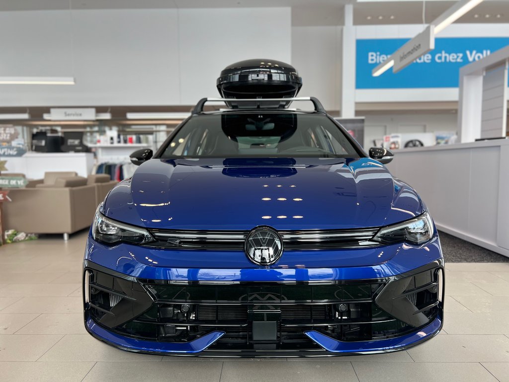 Volkswagen Golf R Black Edition 2025 à Boucherville, Québec - 2 - w1024h768px