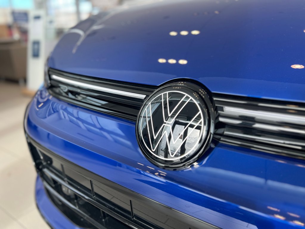 Volkswagen Golf R Black Edition 2025 à Boucherville, Québec - 5 - w1024h768px