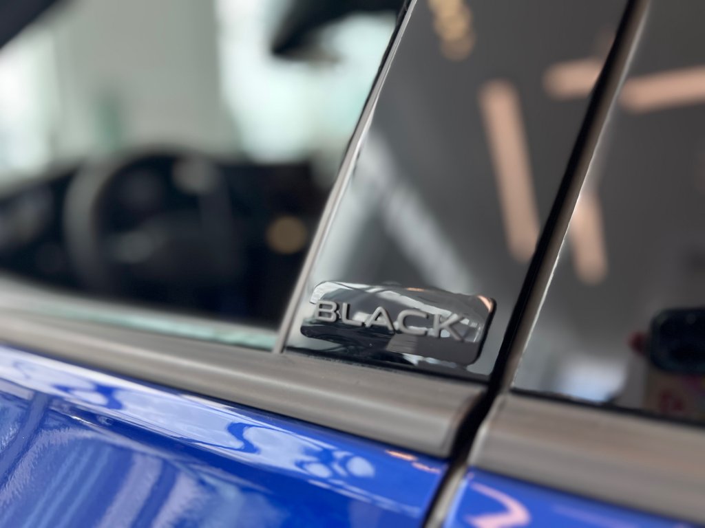 Volkswagen Golf R Black Edition 2025 à Boucherville, Québec - 8 - w1024h768px