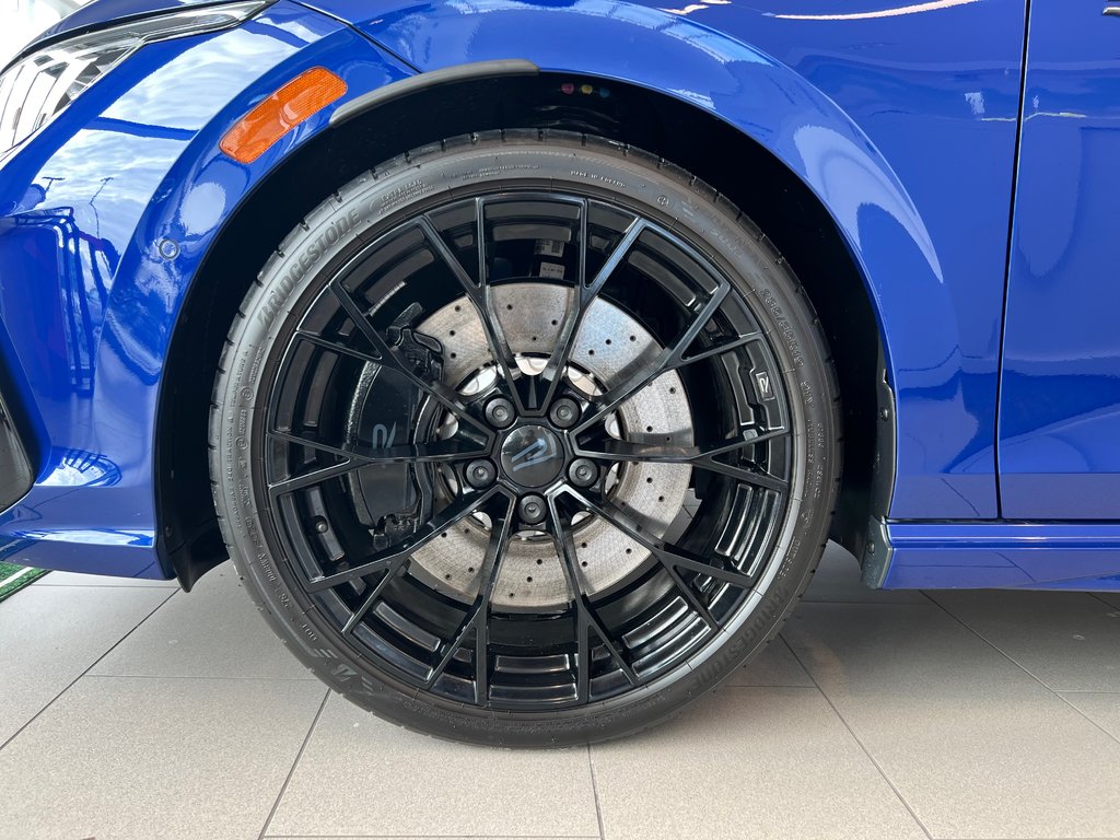 Volkswagen Golf R Black Edition 2025 à Boucherville, Québec - 4 - w1024h768px