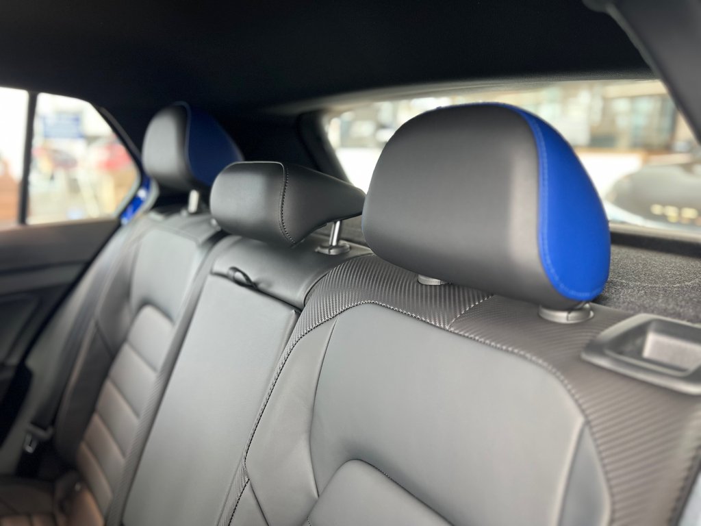 Volkswagen Golf R Black Edition 2025 à Boucherville, Québec - 24 - w1024h768px