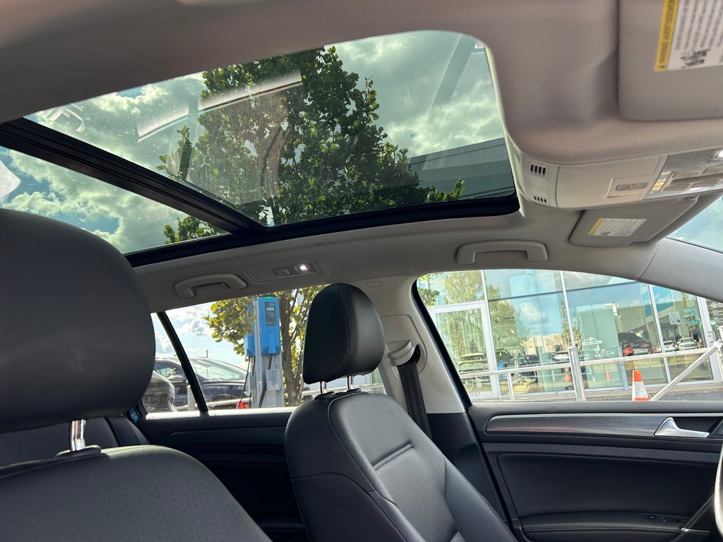 2018 Volkswagen GOLF SPORTWAGEN COMFORTLINE in Boucherville, Quebec - 12 - w1024h768px