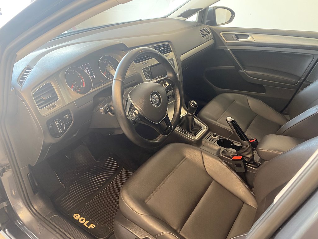 2015 Volkswagen Golf Comfortline in Boucherville, Quebec - 19 - w1024h768px