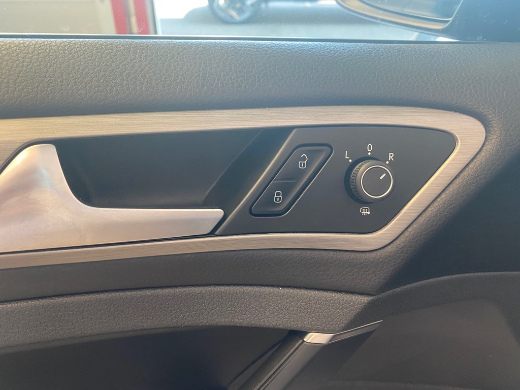 2015 Volkswagen Golf Comfortline in Boucherville, Quebec - 21 - w1024h768px