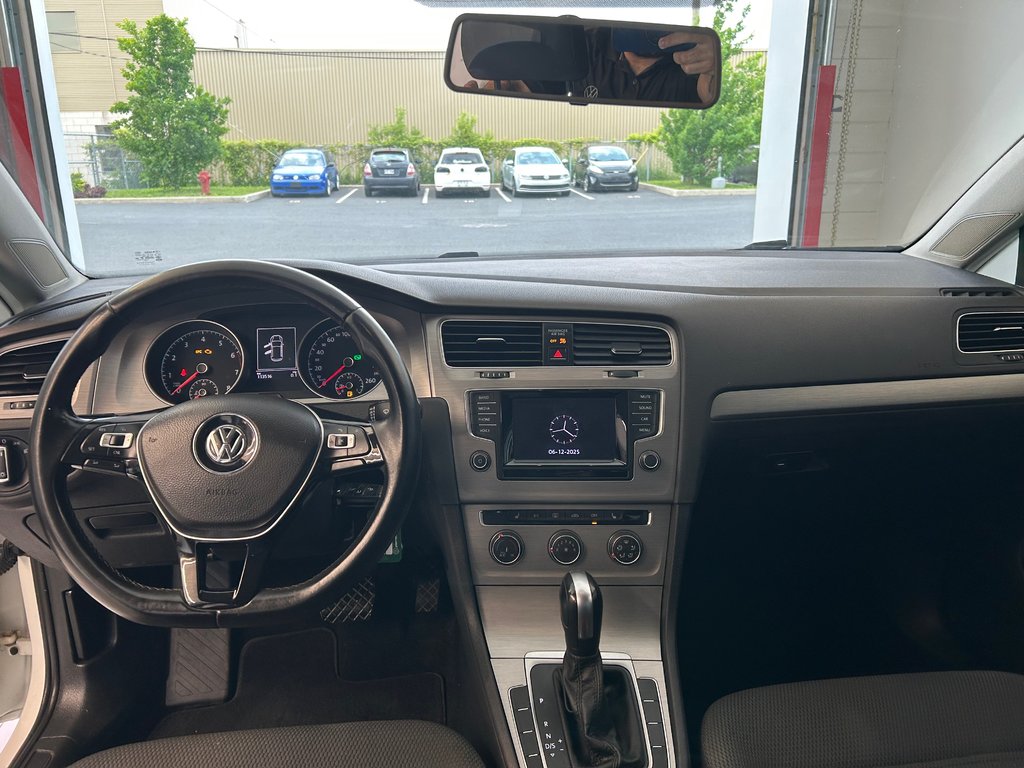 Volkswagen Golf TRENDLINE 2015 à Boucherville, Québec - 32 - w1024h768px