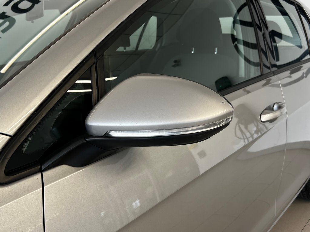 Volkswagen Golf TRENDLINE 2016 à Boucherville, Québec - 5 - w1024h768px
