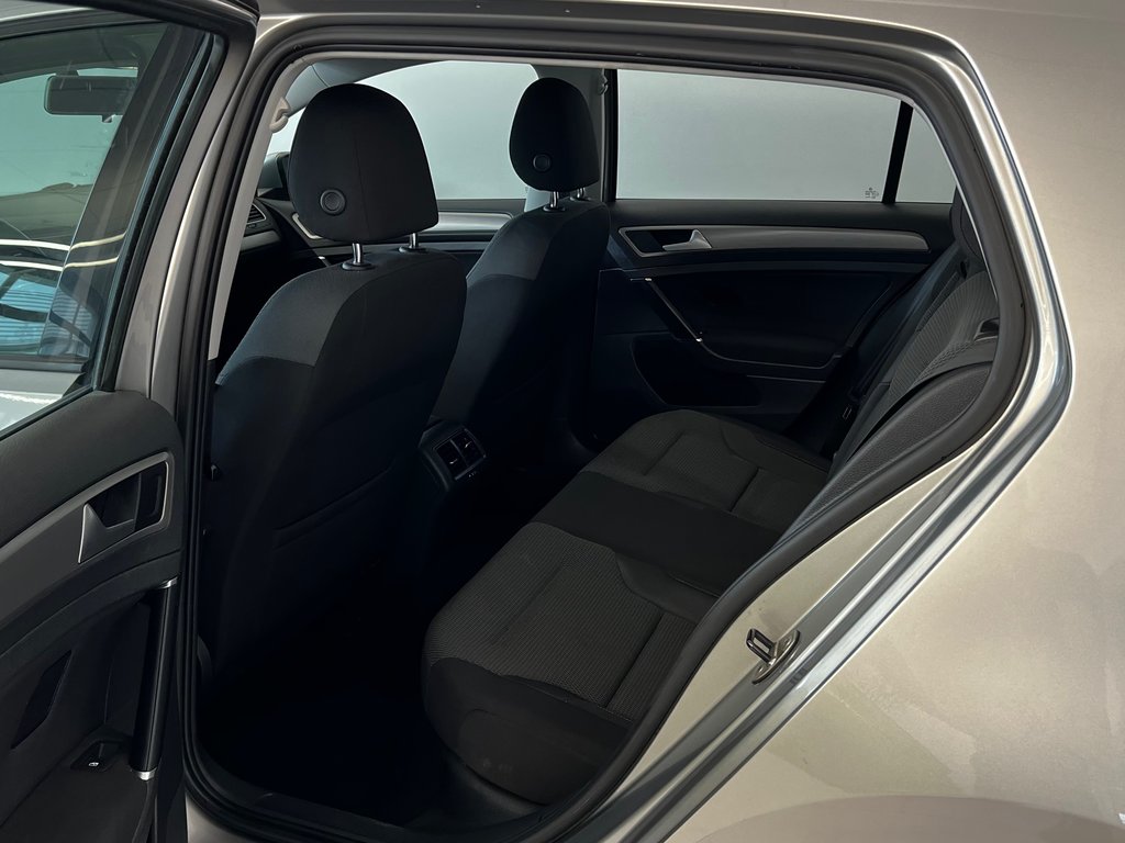 Volkswagen Golf TRENDLINE 2016 à Boucherville, Québec - 24 - w1024h768px