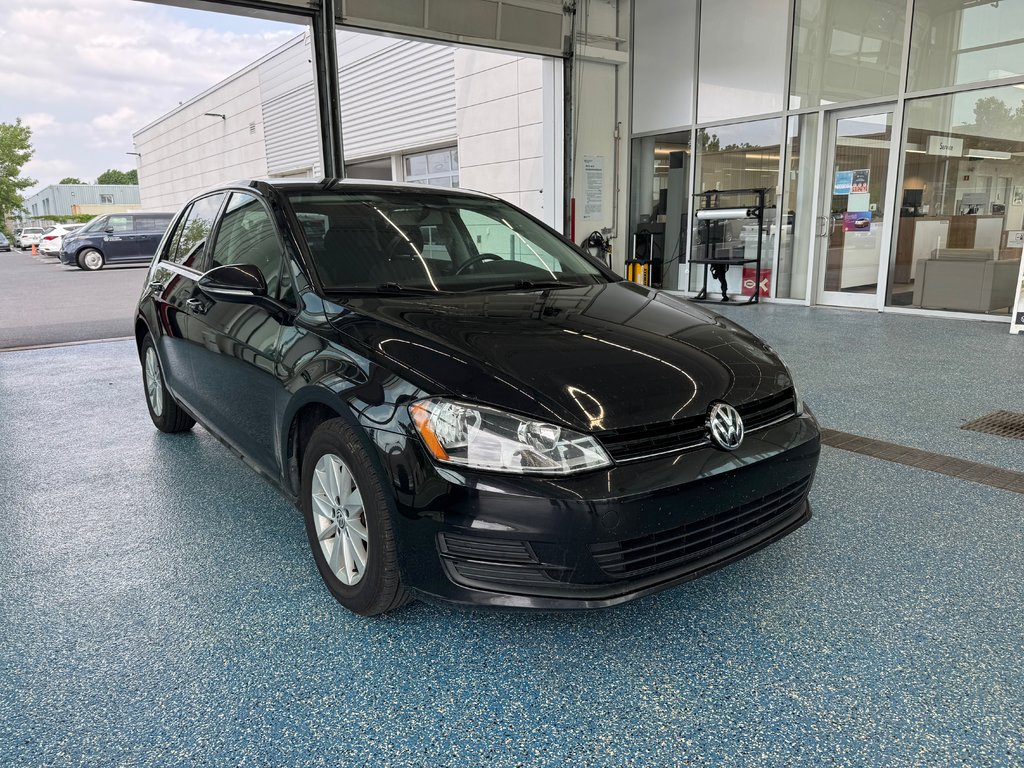 2016 Volkswagen Golf TRENDLINE in Boucherville, Quebec - 3 - w1024h768px