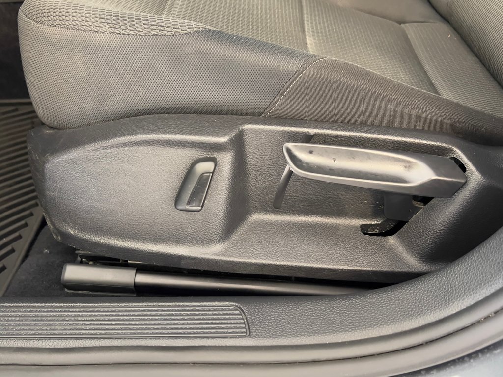 Volkswagen Golf TRENDLINE + 2018 à Boucherville, Québec - 12 - w1024h768px
