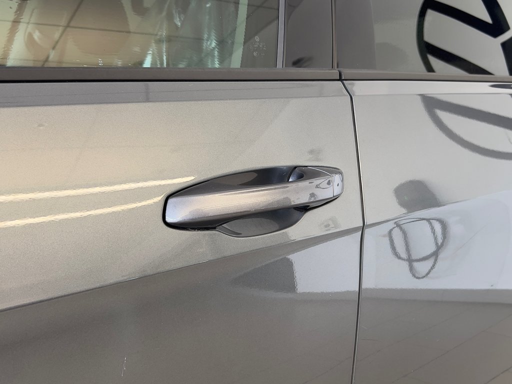Volkswagen Golf TRENDLINE + 2018 à Boucherville, Québec - 8 - w1024h768px